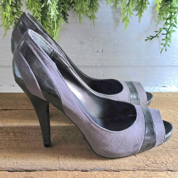 Size 8.5 Gray Maurices Peep Toe High Heels - Picture 4 of 7